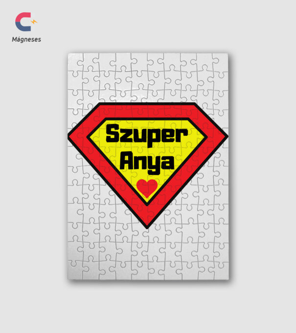 Szuper anya - szívvel minta fehér pólón