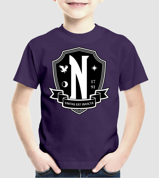 Wednesday Nevermore akadémia logo minta lila pólón