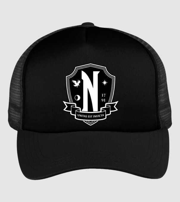 Wednesday Nevermore akadémia logo minta fekete pólón