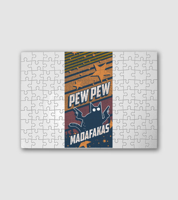 Pew Pew phonecase minta fehér pólón