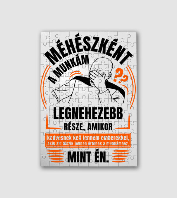 A munkám legnezebb része Méhész minta fehér pólón