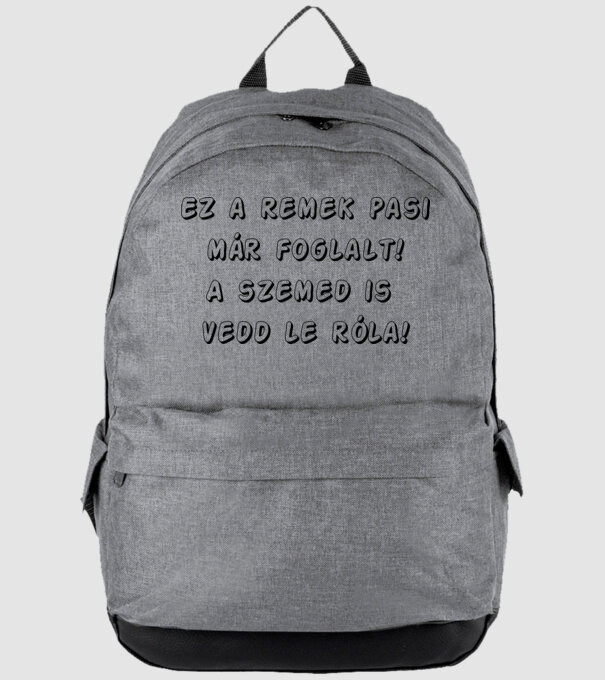 Remek pasi minta szürke pólón