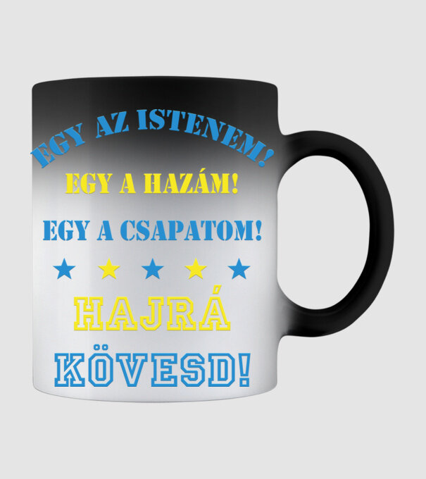 Kövesdi drukker minta fekete pólón