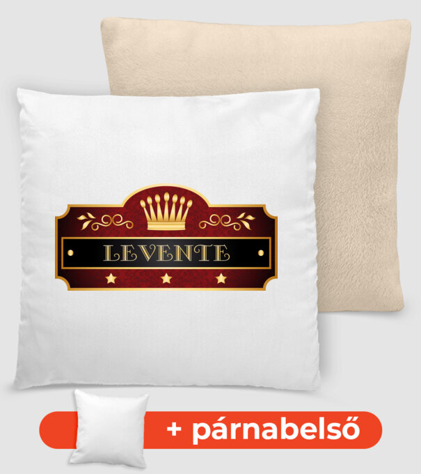 Levente minta homokszín pólón