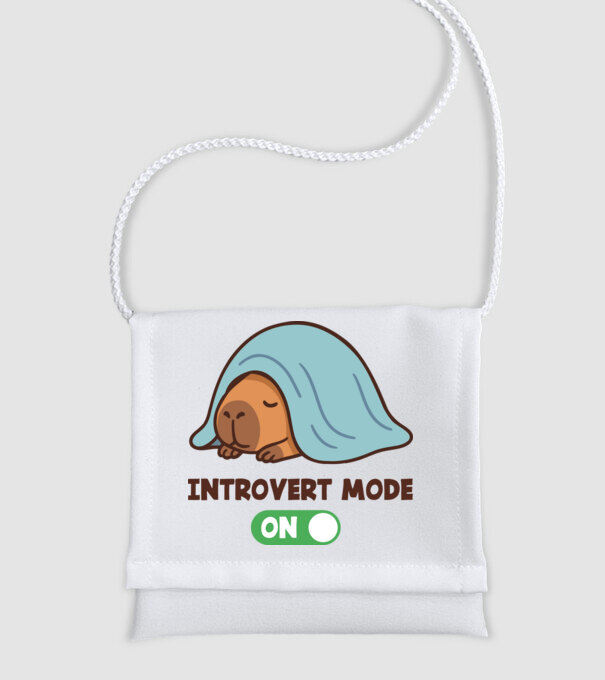 Introvert mode minta fehér pólón