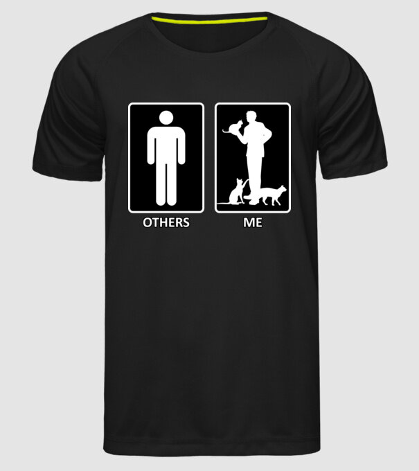 Others vs. Me (férfi)  minta fekete pólón