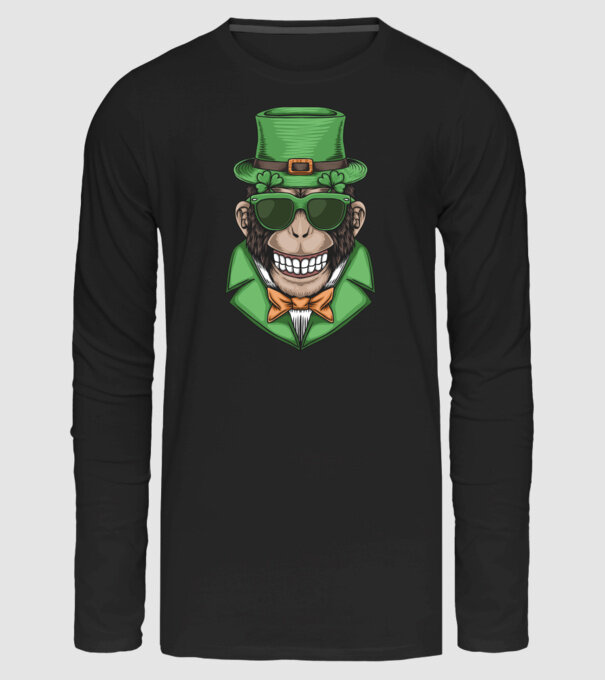 St Patrick Majom minta fekete pólón