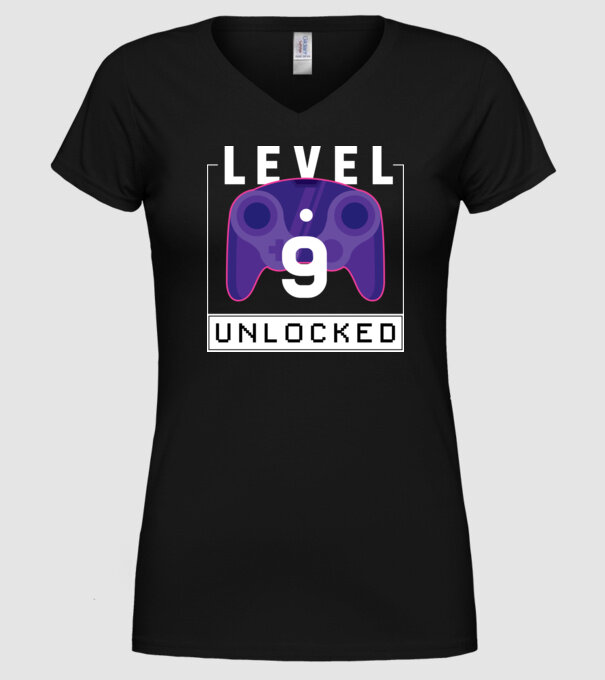 Level 9 Unlocked Gamer Születésnap minta fekete pólón