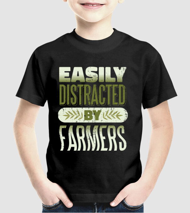 Easily Distracted By Farmers minta fekete pólón