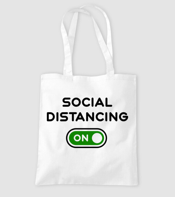 Social distancing on minta fehér pólón