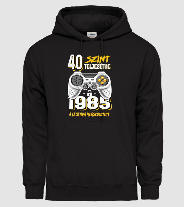 GAMER szint teljesítve 40. 1985 minta fekete pólón