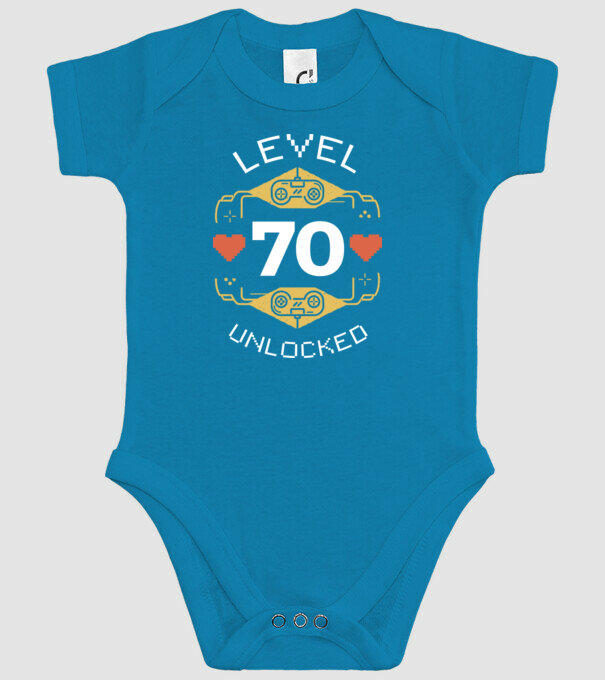 Level 70 Unlocked Gamer póló minta türkiz pólón