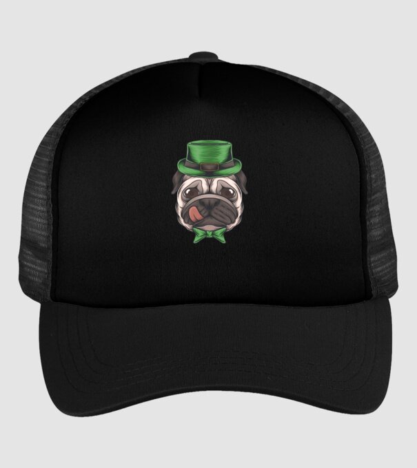 St Patrick Mopsz minta fekete pólón
