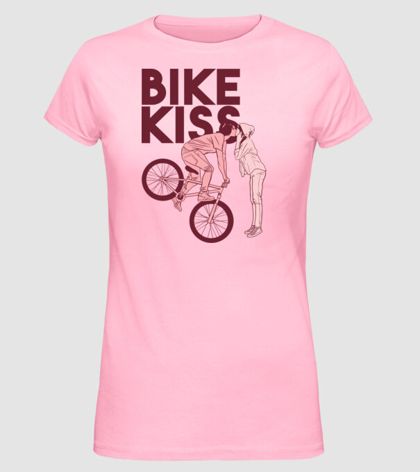 Bringás Puszi minta világos rózsaszín pólón