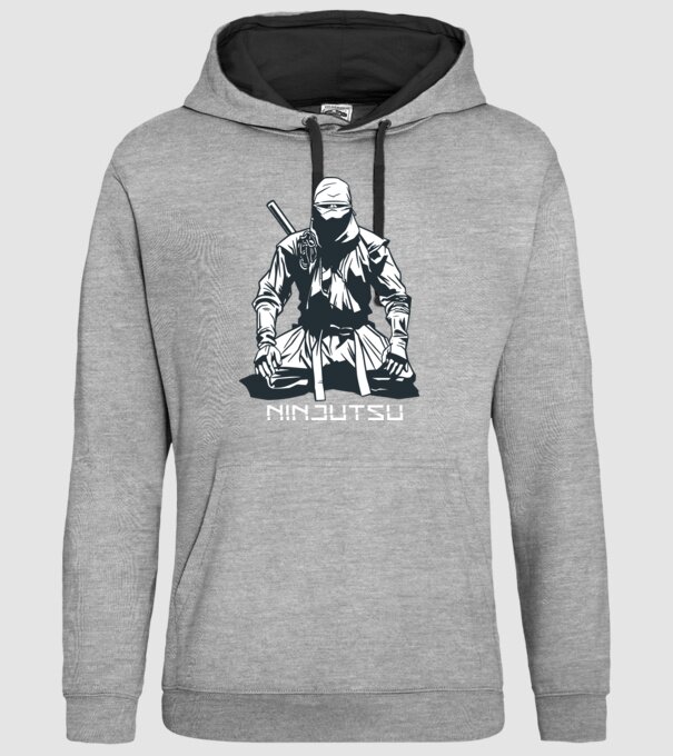 Ninja minta szürke pólón