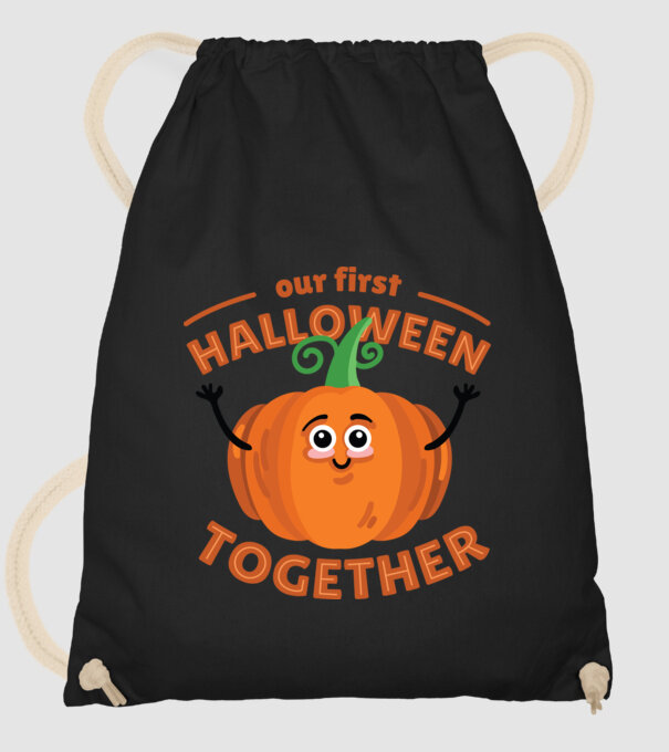 Első közös Halloween-ünk minta fekete pólón
