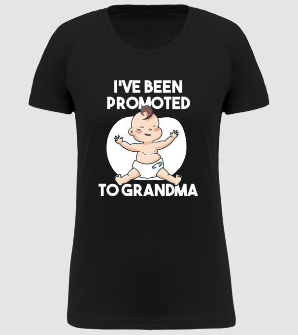 Nagymama lettem minta fekete pólón