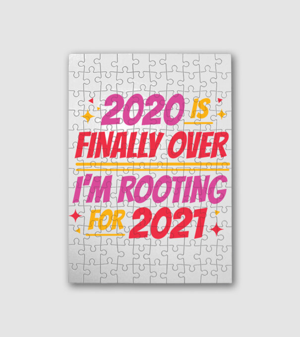 2020-nak végre vége minta fehér pólón