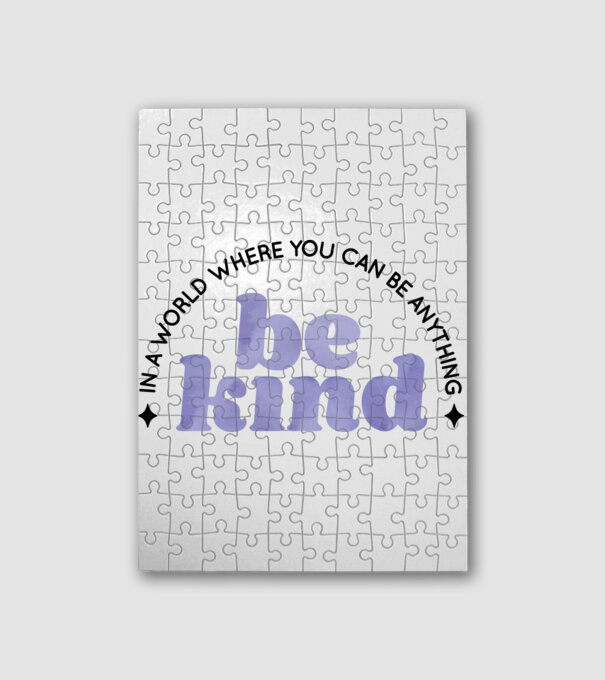 Be kind minta fehér pólón