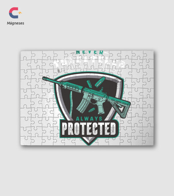 Never threatened always protected minta fehér pólón