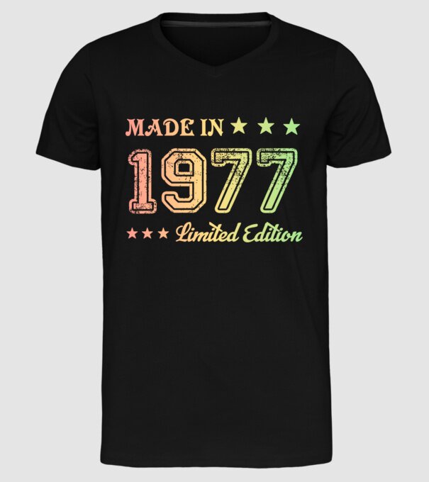 1977 minta fekete pólón
