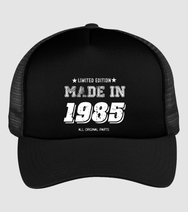 1985 minta fekete pólón