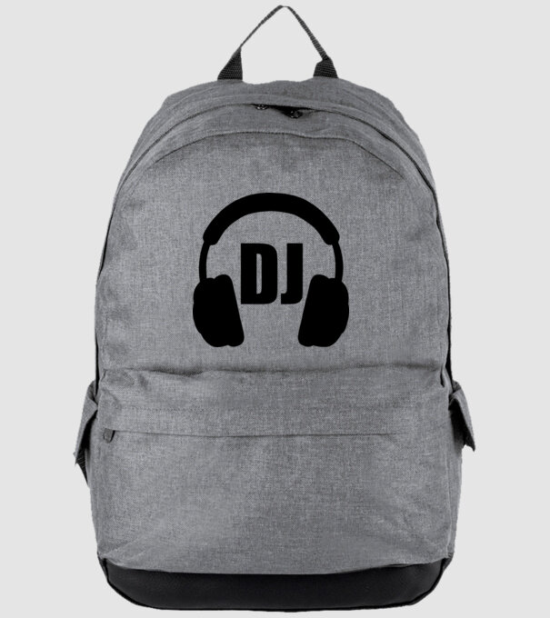 Dj minta szürke pólón