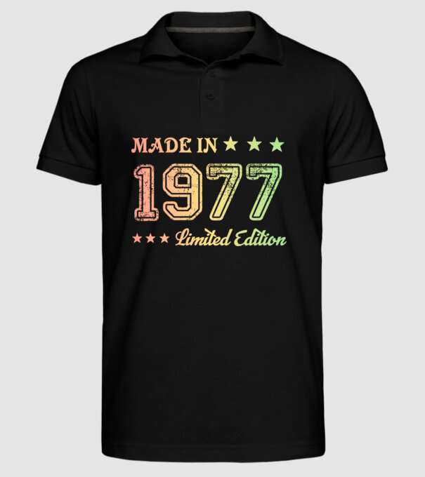 1977 minta fekete pólón