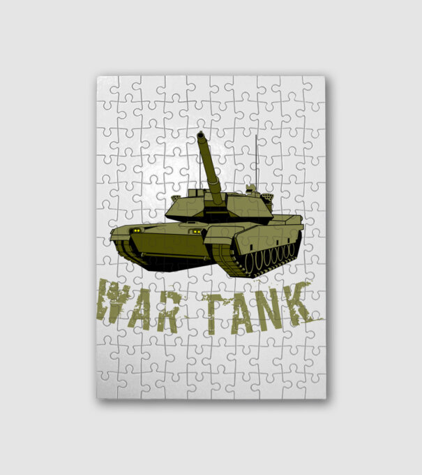 Tank minta fehér pólón