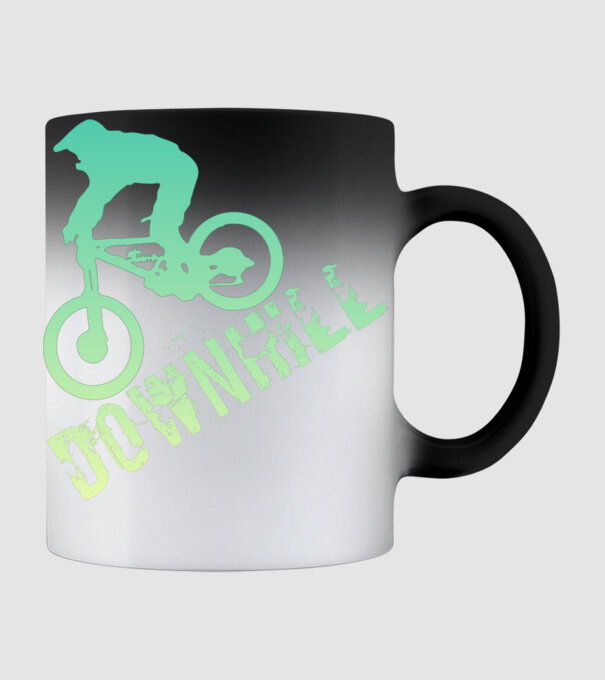 DOWNHILL minta fekete pólón