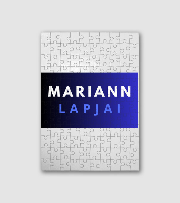 MARIANN LAPJAI minta fehér pólón