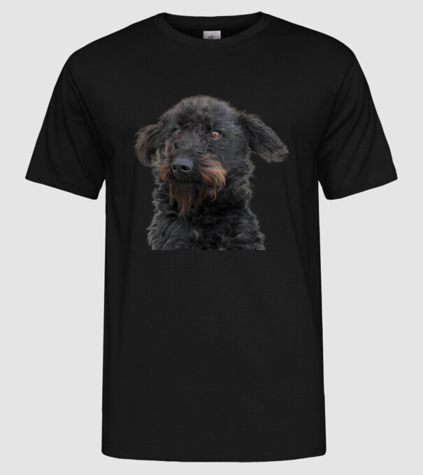 Kutya minta fekete pólón
