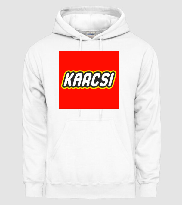 Karcsi minta fehér pólón