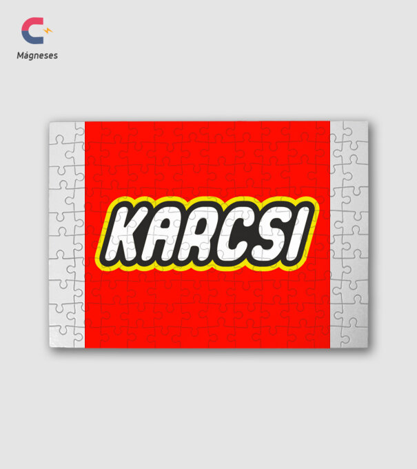 Karcsi minta fehér pólón