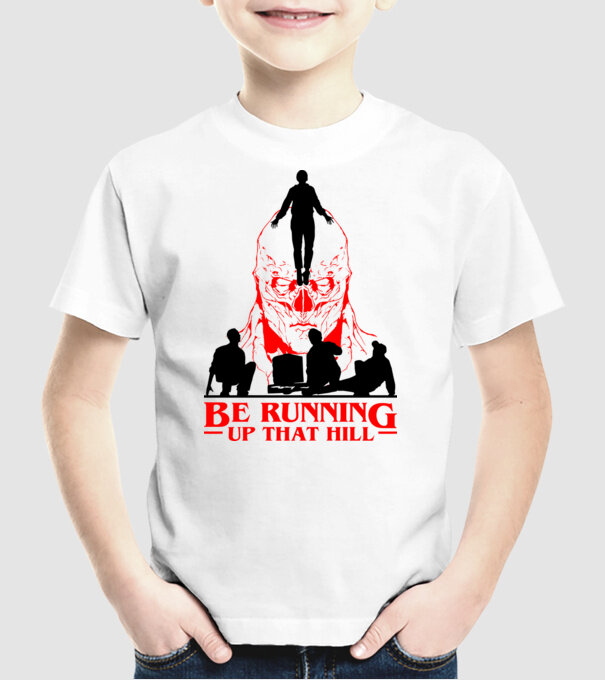 Running up that hill Stranger Things Max minta fehér pólón