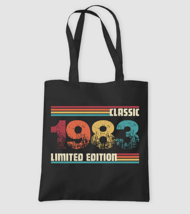 Classic 1983 minta fekete pólón