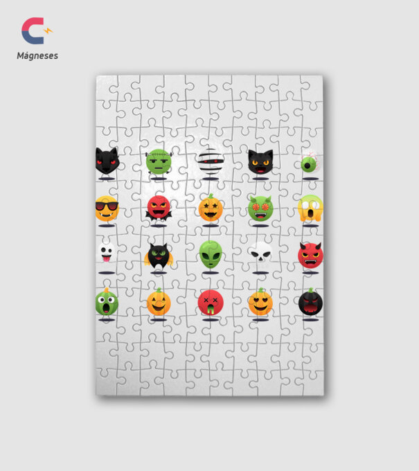 Halloween emoji minta fehér pólón