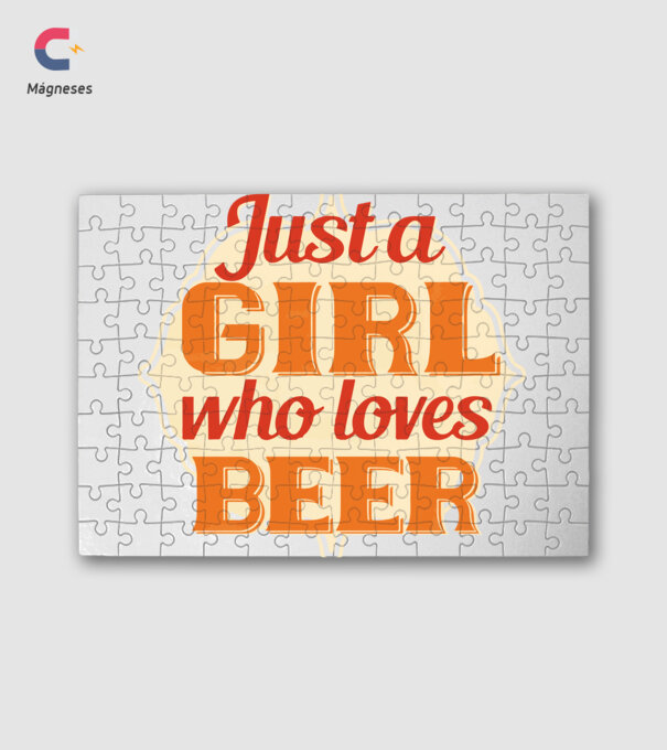 Lány aki szereti a sört - Girl loves beer minta fehér pólón