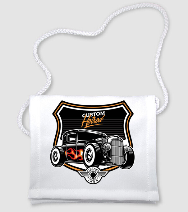 Hot Rod minta fehér pólón