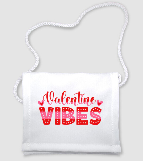 Valentine Vibes - Valentin hangulat minta fehér pólón
