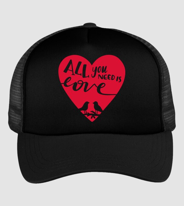 All you need is Love - Csak a Szeretetre van szükséged minta fekete pólón