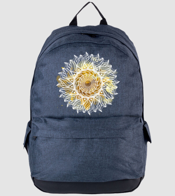 Mandala akvarell arany minta farmerkék pólón