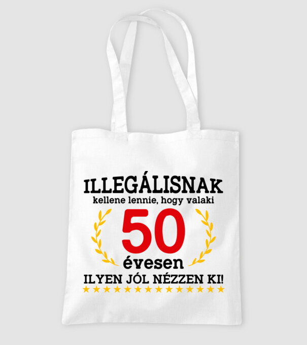 Illegálisnak kellene lennie, hogy valaki 50 évesen ilyen jól nézzen ki minta fehér pólón