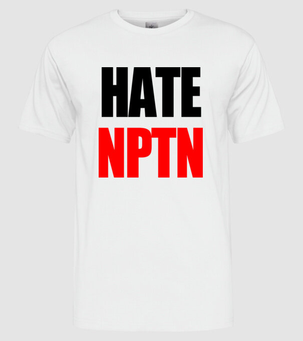 Hate Neptun minta fehér pólón