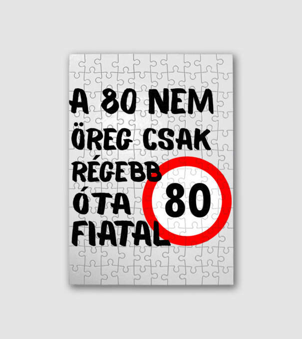 80 éves minta fehér pólón