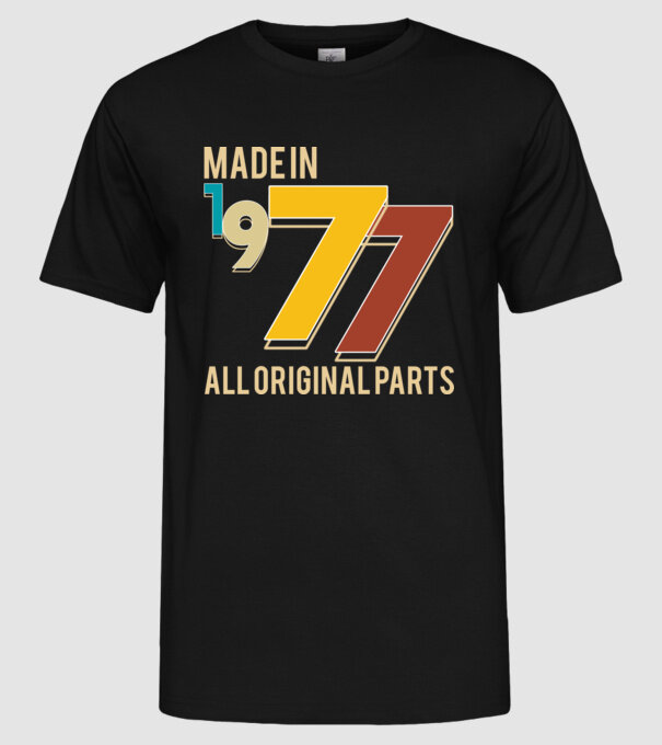 Made in 1977 minta fekete pólón