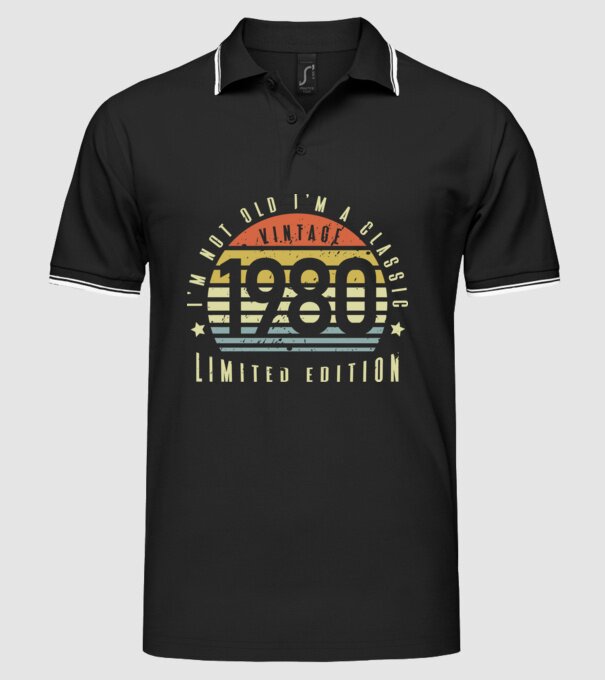 1980 minta fekete pólón