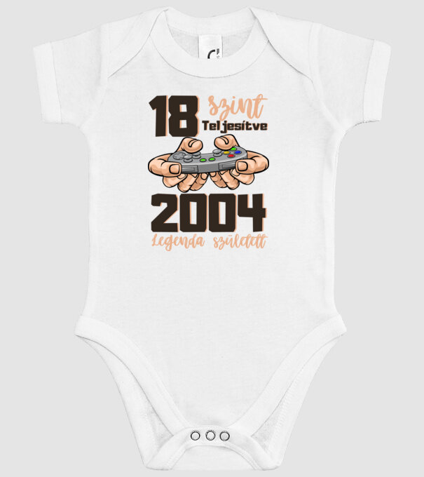 18. szint teljesítve minta fehér pólón