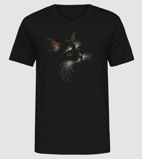 Cat minta fekete pólón