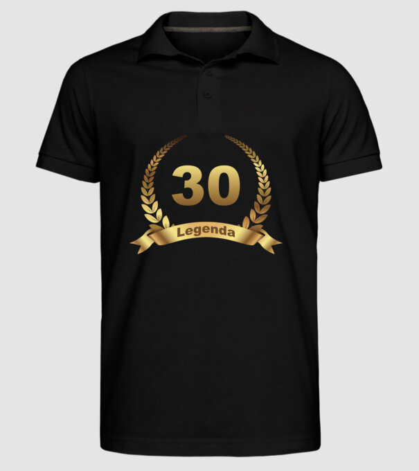 30 minta fekete pólón